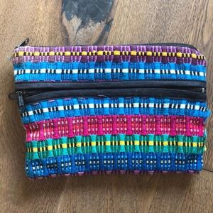 Nicaraguan Zippered 3 pocket pouch